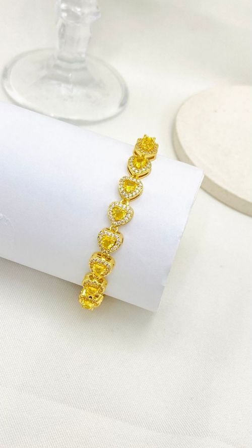 Pulseira Cora��o Mini Inspira��o Swarovisk Dourado