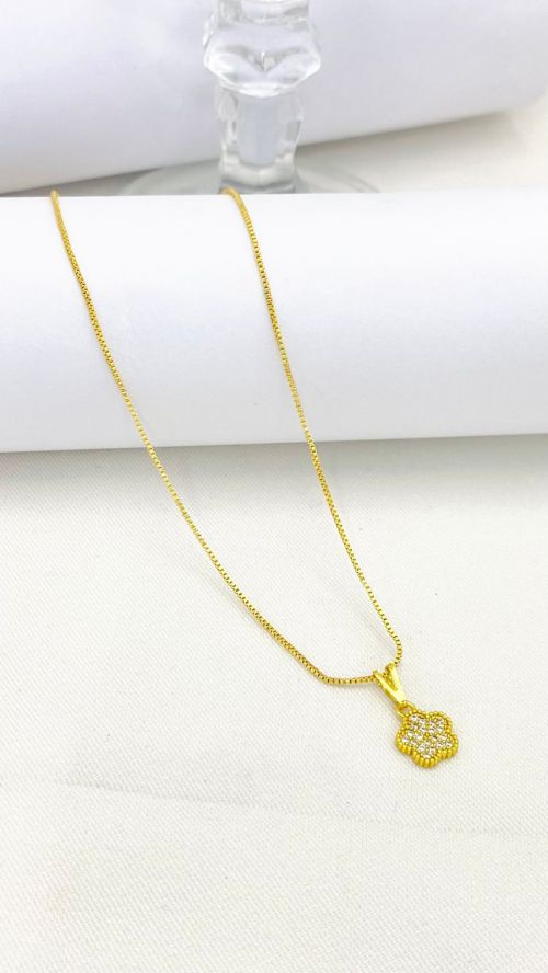 Colar Flor Cravejada Dourado