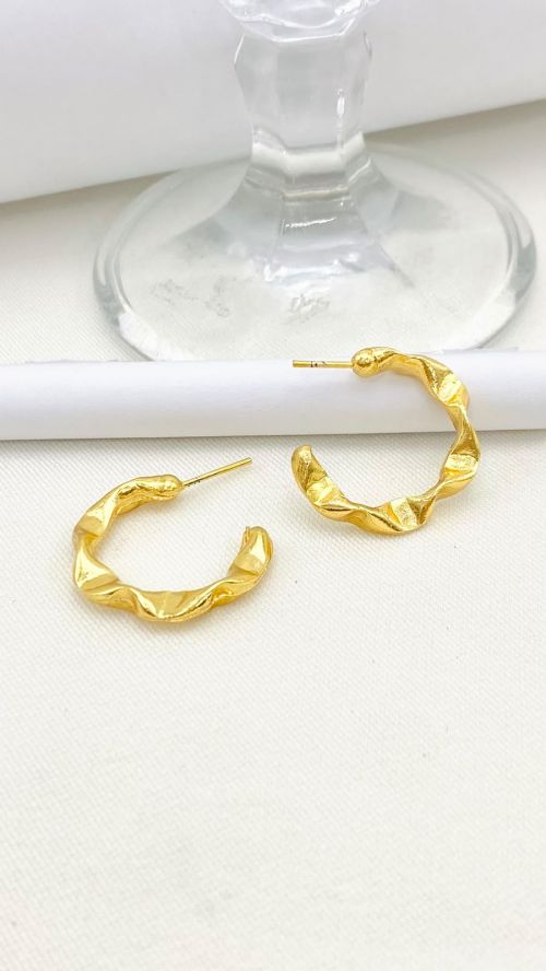 Argola Mini Torcida Dourado
