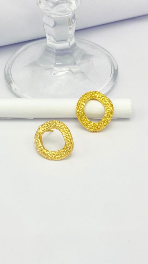 Brinco Luxo Dourado