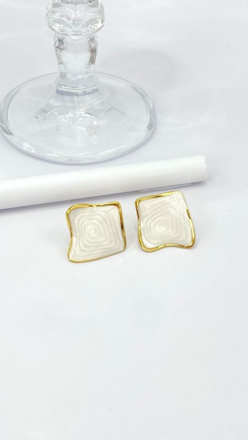 Brinco Square Esmaltado Dourado A�o Inox
