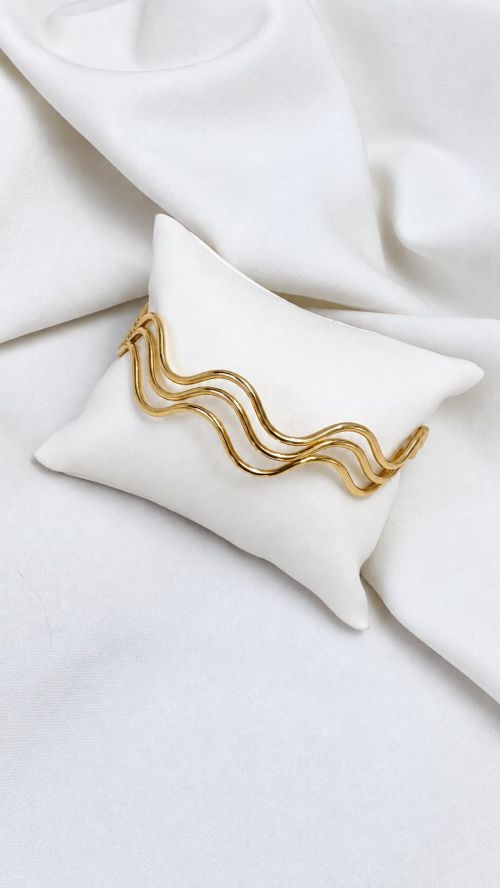Antebra�o Onda de Luxo Dourado