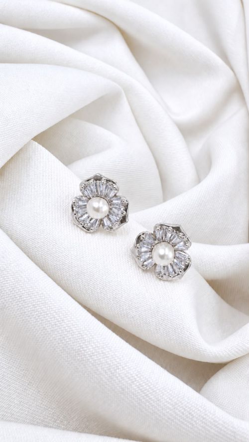 Brinco Flor De Cristal P�rola  Prata