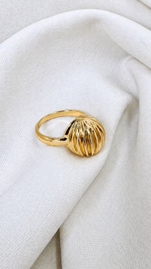 Anel Esfera Maximalista Dourado
