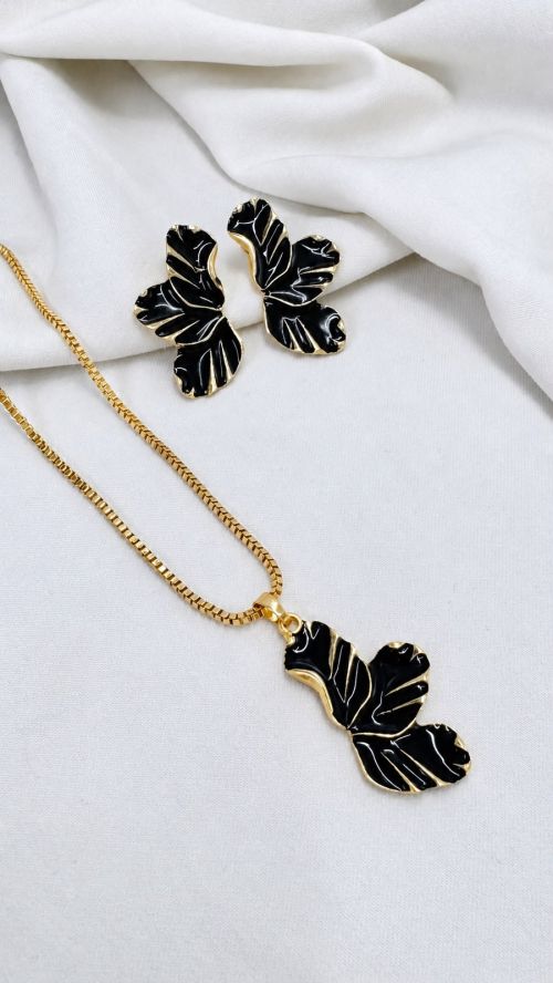 Conjunto Meia P�tala Esmaltado Dourado