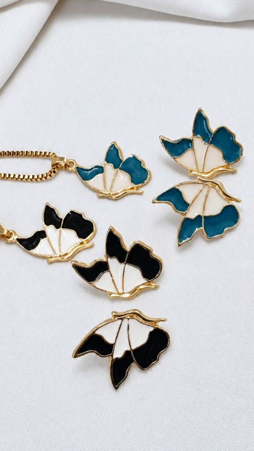 Conjunto Asa De Borboleta Esmaltado Dourado