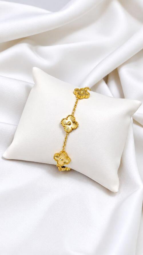 Pulseira Trevo Inpira��o Virginia Dourado A�o Inoxidavel