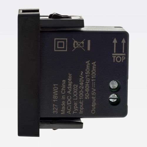 M�dulo Carregador USB Simples PIAL Plus+ 1500mA Preto Legrand 615088PT