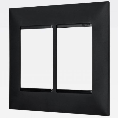 Placa 3+3 Postos 4x4 PIAL Plus+ Preta Legrand 618516PT