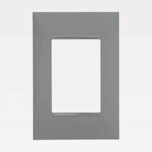 Placa 3 Postos 4x2 PIAL Plus+ Cinza Legrand 618503CZ