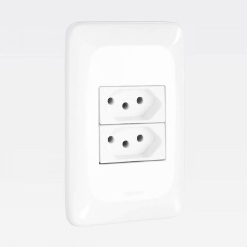 Conjunto Tomada Dupla 2P+T 10A PIAL PoP Suporte Placa 4x2 Branco Legrand LGX303