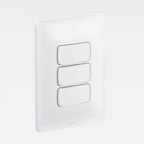 Conjunto Interruptor Triplo Paralelo PIAL Zeffia 3 Teclas 4x2 Branco Legrand