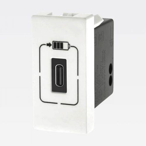 Módulo Tomada USB-C PIAL Plus+ 1500mA Branco Legrand 615097BC