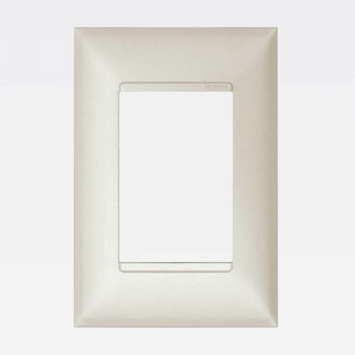Placa 3 Postos PIAL Plus+ 4x2 P�rola Legrand 618503PE
