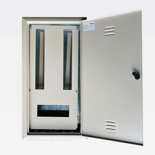 Quadro de Distribui��o Metal 44 Disjuntores Embutir Bege Cemar Legrand 904424N