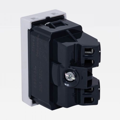 Tomada 10A 2P+T Branco Arteor Legrand 592530