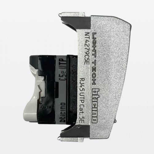M�dulo Tomada RJ45 Living Light CAT6 UTP TechLegrand SNT4279C6
