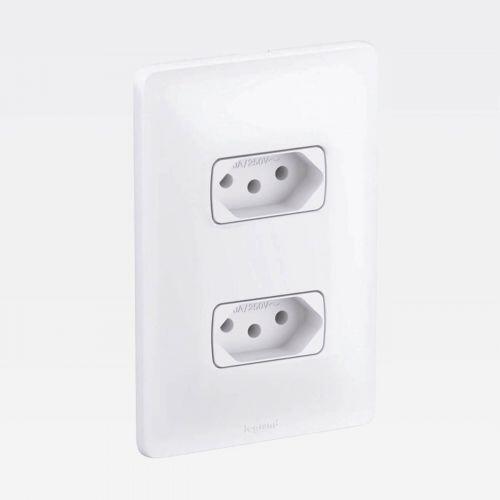 Kit Tomada Dupla 20A 2P+T Zeffia c/ Placa e Suporte 4x2 Branco Legrand