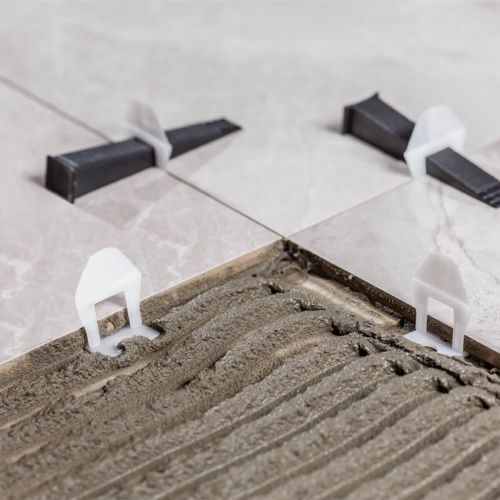 Kit Espa�ador Nivelador de Piso 1000 Unidades Linha B�sica Ecomax