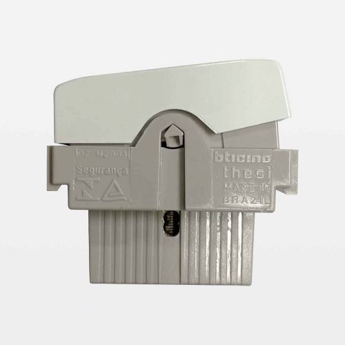 M�dulo Interruptor Paralelo Three-Way Thesi-Up Borne Parafuso 10A Bivolt Branco Bticino Legrand M2003
