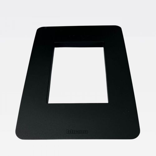Placa 3 Postos Adjacentes 4x2 Preta Matix Go Bticino Legrand JA4803JB