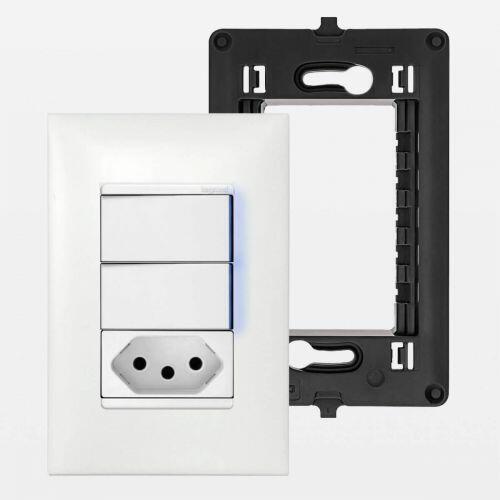 Conjunto 4x2 Tomada 20A com Interruptor Simples Pial Plus+ Legrand