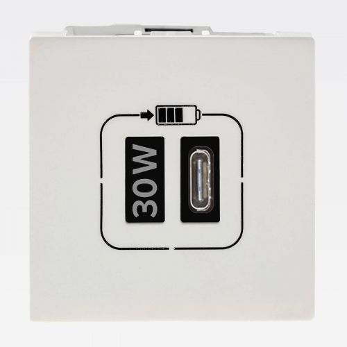 Conjunto 4x2 Tomada USB-C 30W PD + Tomada 10A PIAL Plus+ Legrand