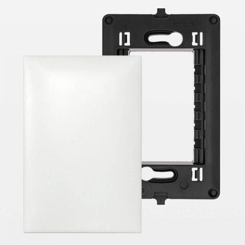 Conjunto Placa Cega 4x2 PIAL Plus+ Legrand