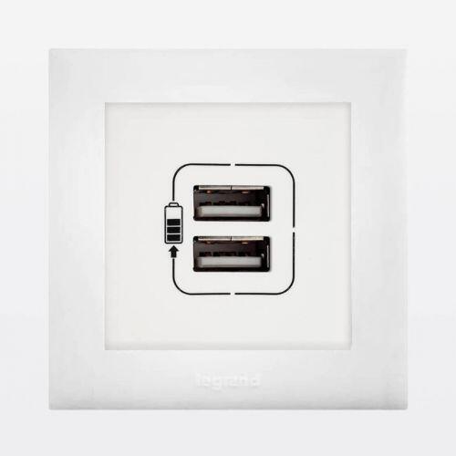 Conjunto para Embutir em Móveis Carregador USB Duplo Tipo A PIAL Plus+ Legrand