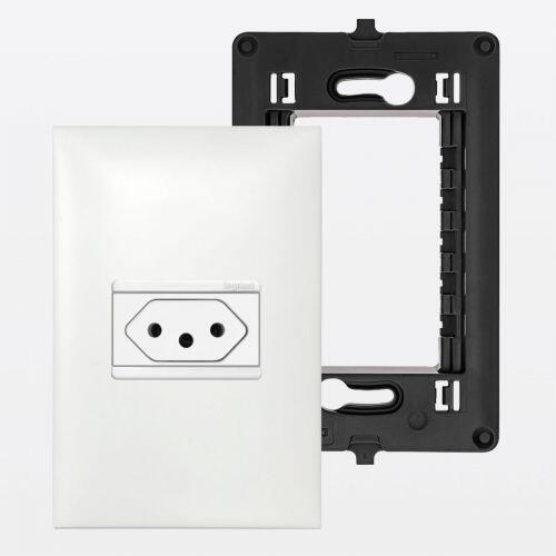 Conjunto 4x2 Tomada com Fundo Móvel 10A PIAL Plus+ Legrand