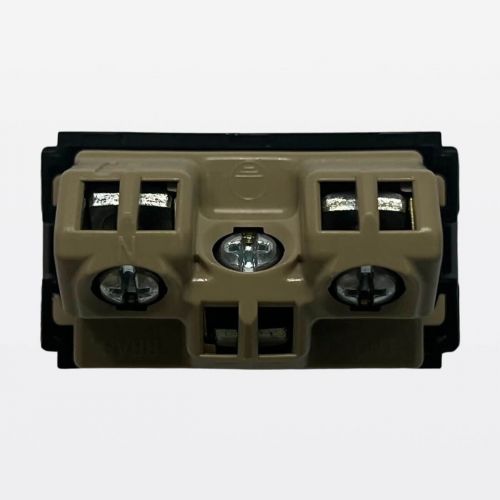 Conjunto Tomada 10A Com Placa e Suporte Preta 4x2 Zeffia Legrand 680110PT