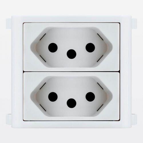 Conjunto para Embutir em Móvel c/ 2 Tomadas 10A Branco PIAL Plus+ Legrand