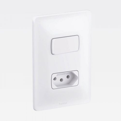 Conjunto Interruptor Com Tomada PIAL Zeffia Legrand