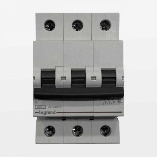 Disjuntor Tripolar Trifásico 80A 10kA Curva C RX2 Legrand RXD80C03