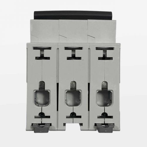Disjuntor Tripolar Trif�sico 100A 10kA Curva C RX2 Legrand RXD00C03