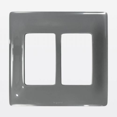 Placa 3+3 Postos Juntos 4x4 Zeffia Cinza Legrand 680176CZ