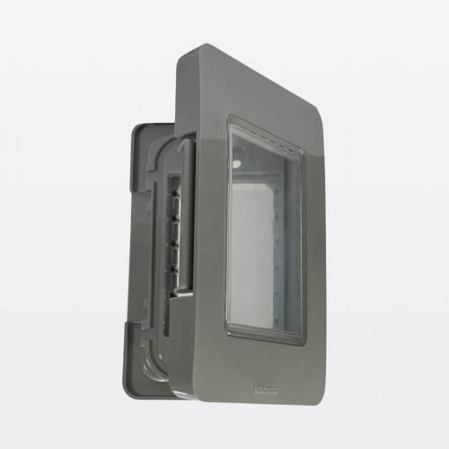 Placa Estanque IP55 3 M�dulos Cinza Matix Go Bticino Legrand 28603G