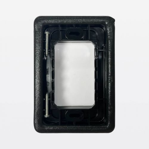 Placa Estanque IP55 3 M�dulos Preta Matix Go Bticino Legrand 28603B