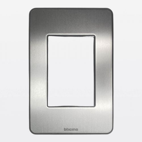 Conjunto 4x2 Tomada 20A Alum�nio Matix Go Bticino Legrand