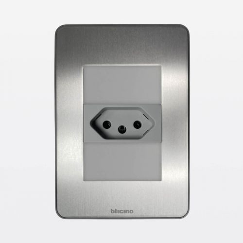 Conjunto 4x2 Tomada 20A Alum�nio Matix Go Bticino Legrand