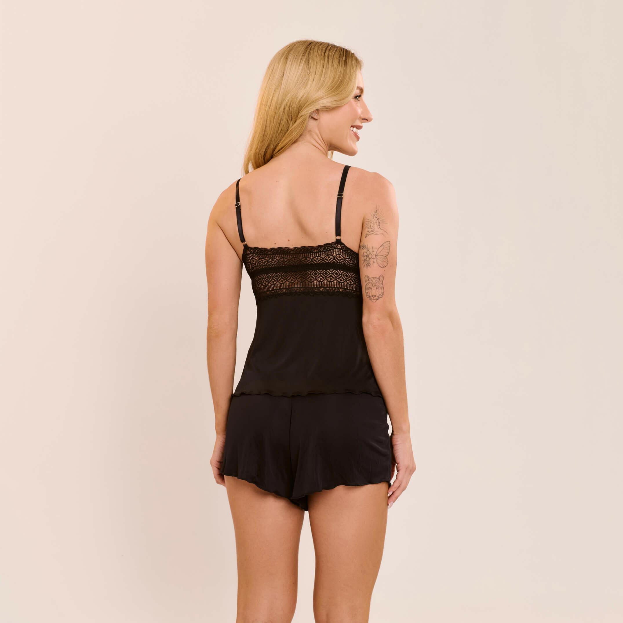 Pijama Short Doll Orquídea Em Poliamida e Renda Sem Bojo