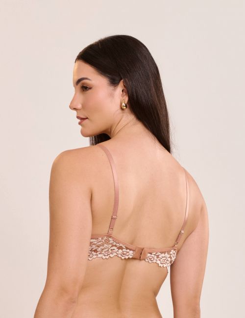 Conjunto Yasmin de Calcinha e Sutiã Com Bojo e Aro Em Renda Bicolor