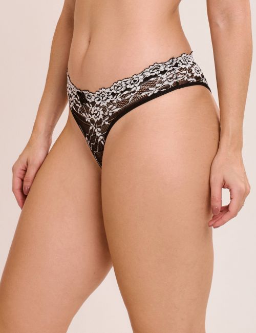Conjunto Yasmin de Calcinha e Sutiã Com Bojo e Aro Em Renda Bicolor
