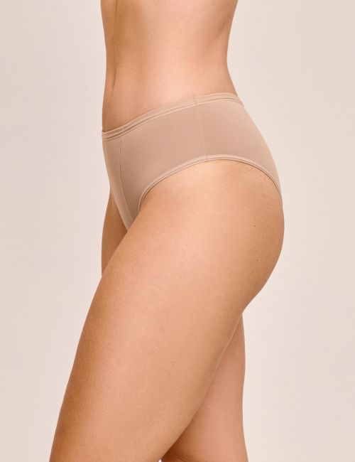 Calcinha Milena Básica Em Poliamida Com Laterais Médias