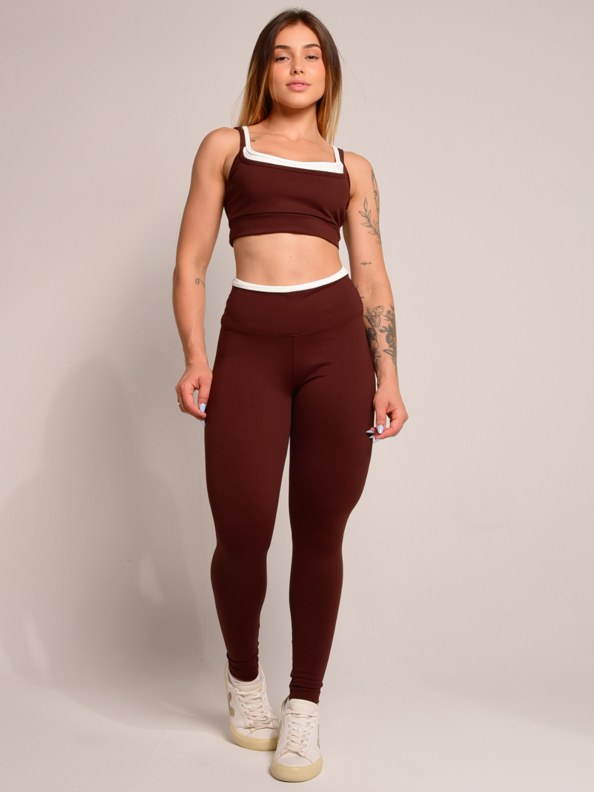 Conjunto Urban Move Marrom Com Off White