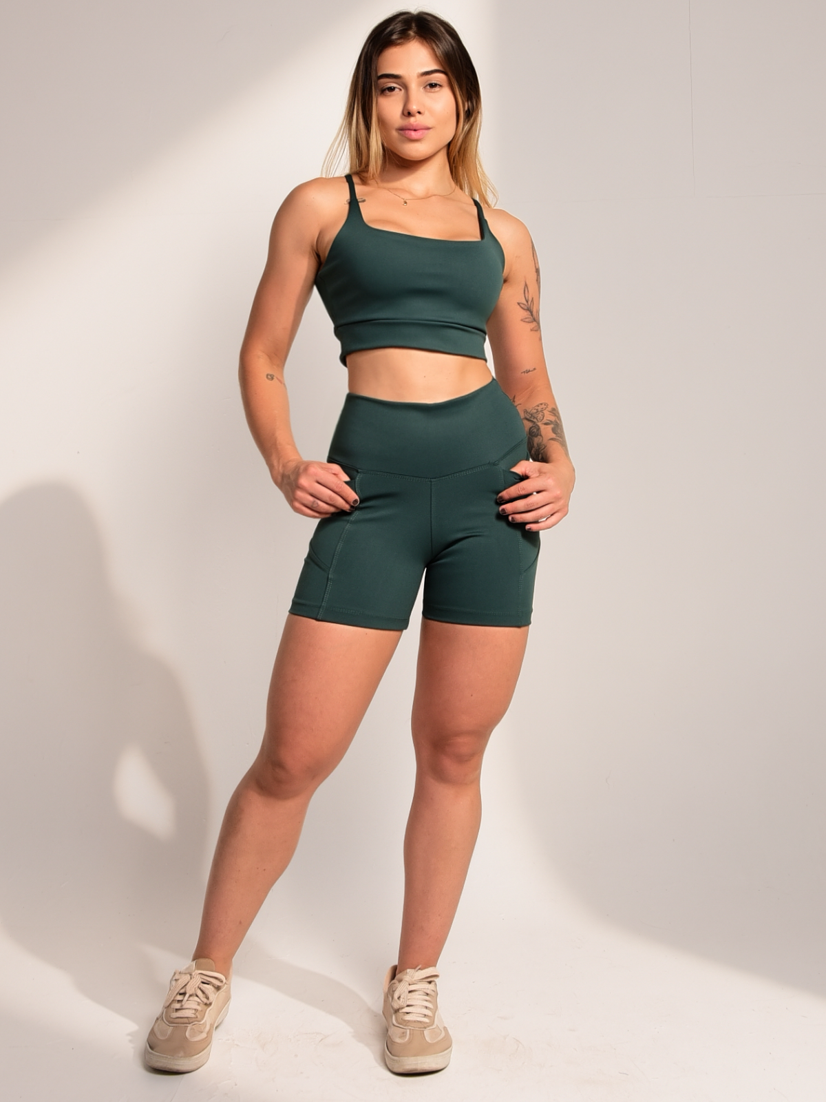 Conjunto Short Essence Move Verde Escuro