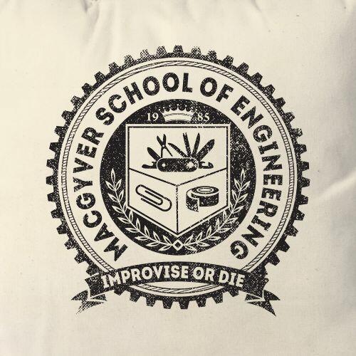 Almofada Macgyver School