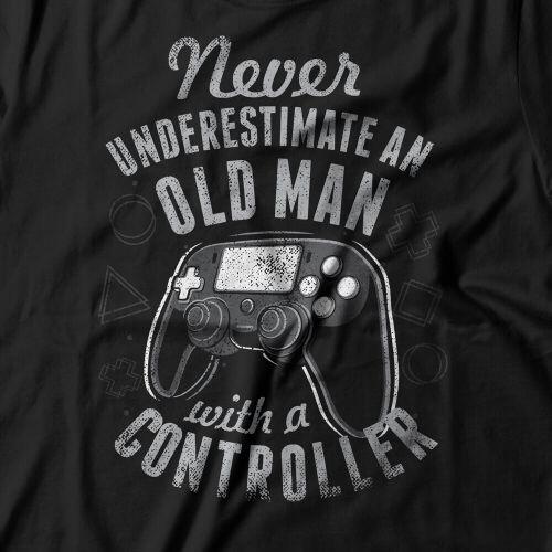 Moletom Com Capuz Old Man With A Controller