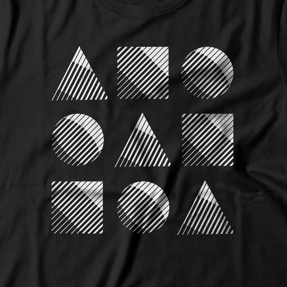 Camiseta Feminina Basic Shapes