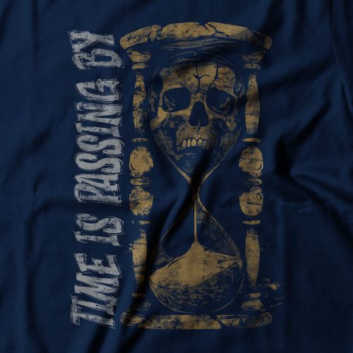 Camiseta Feminina Time Is Passing By